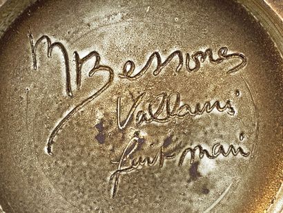 Marius BESSONE (1929-2001) 
Grand pied de...