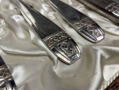 Deux couverts complets en métal argenté,...