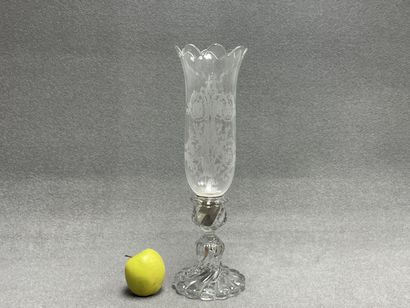 BACCARAT - Photophore en cristal. 
H. :4...