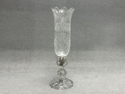 BACCARAT - Photophore en cristal. 
H. :4...