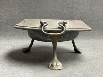 Brasero en cuivre et métal.
H: 20 cm, D:...