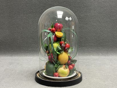 Composition de corbeille de fruits en trompe...