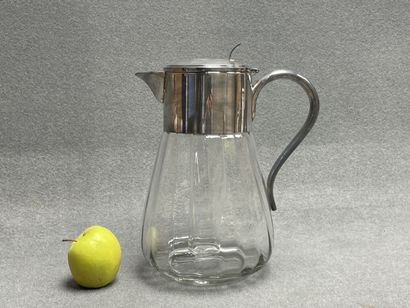 Pichet rafraichissoir en verre et métal argenté...