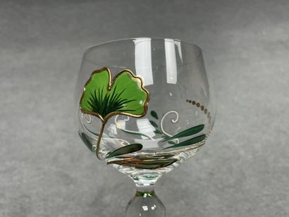 NAGEL 
Service en verre soufflé, décor peint...