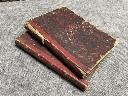 Lot de 45 livres reliés sur le voyage. 
-Nouvelles...