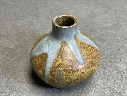 Eugène LION (1864-1945)
Deux vases boules...
