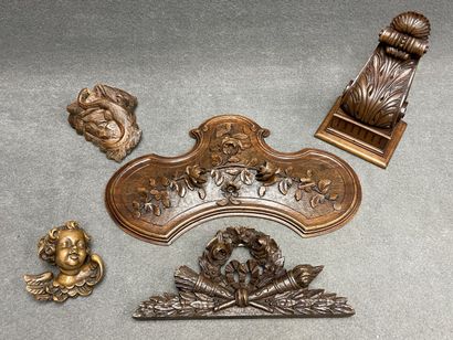 Lot de bois sculpté. 
H. : de 11 à 47 cm...