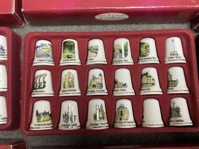 Collection de dès à coudre en porcelaine,...