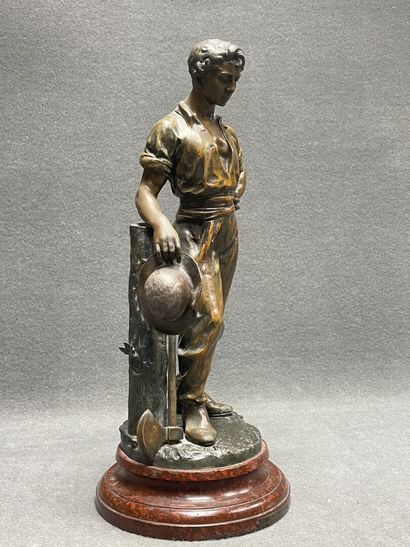 Julien CAUSSE (1869-1909). 
Statuette en...
