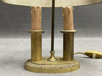 Petite lampe bouillotte en bronze et tôle...