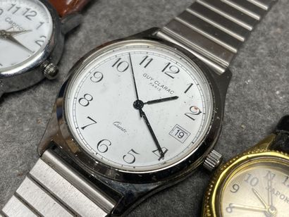 Ensemble de six montres bracelet moderne...