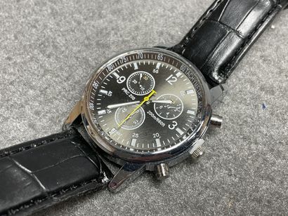 Lot de cinq montres et un stylo bille.