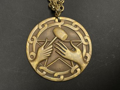 FRANC MACONNERIE: 
Grande médaille en bronze....