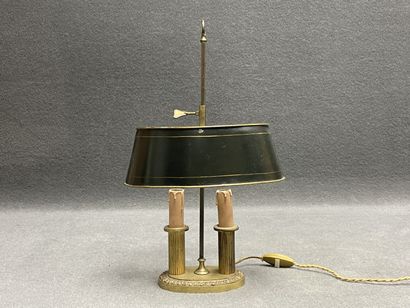 Petite lampe bouillotte en bronze et tôle...