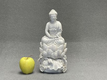 CHINE fin XIX°
Statuette en porcelaine dite...