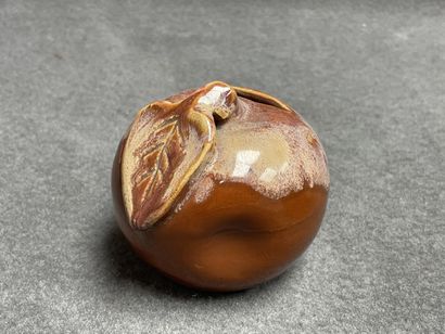Léon POINTU (1879-1942):
Trois vases et une...