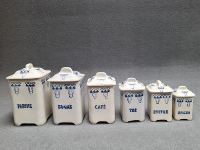 Suite de six pots à épices en faience
Début...
