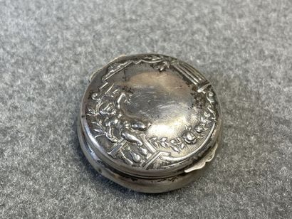 Flacon en verre, couvercle en argent, deux...