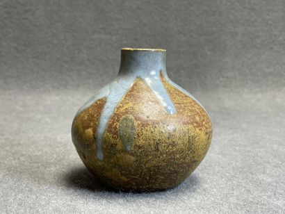 Eugène LION (1864-1945)
Deux vases boules...