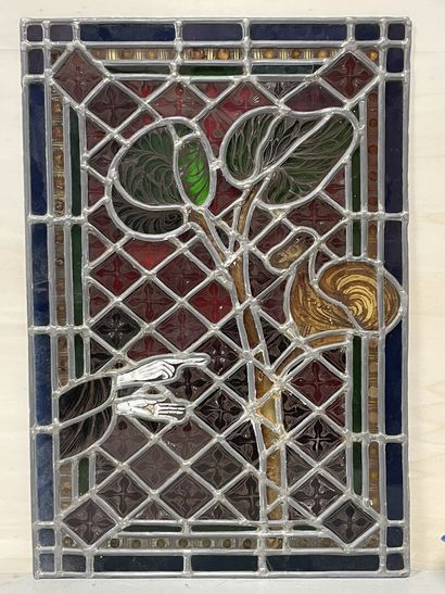 Vitrail à décor de coq. 
60 x 42 cm.