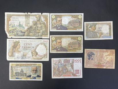 8 billets de banque français
- 5 NF VICTOR...