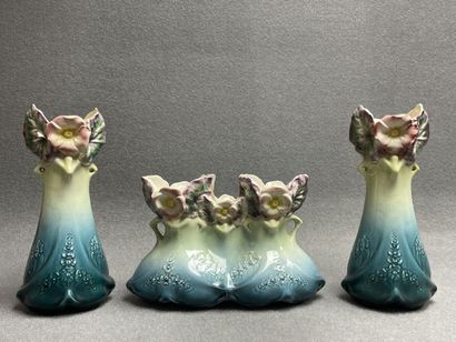 Garniture de cheminée 3 piéces 1900 en faience...