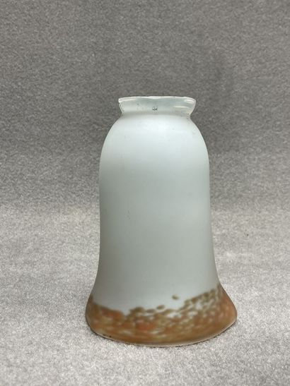 Quatre tulipes en pate de verre. 
H. :16...