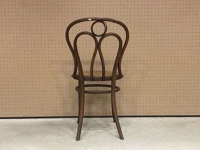 Chaise cannée en bois courbé vers 1900
Hauteur...
