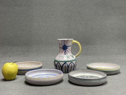 Anne PETROFF.
Pichet et quatre coupes en...