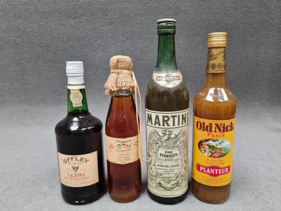 Caisse d'alcool et apéritifs divers