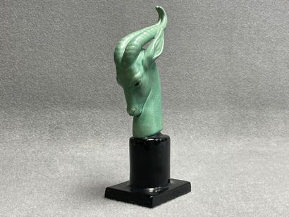 Paul MILLET à Sèvres - Tête d'antilope en...