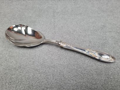 Ensemble de couverts de service et petites...