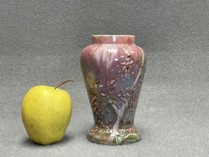 Emile GALLE (1846-1904)
Petit vase en céramique...
