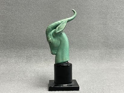 Paul MILLET à Sèvres - Tête d'antilope en...