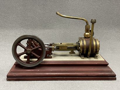 Machine à vapeur marquée Louis Baufaron 1910....