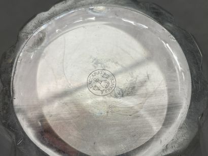 BACCARAT 
Vase en cristal taillé. 
H. :18...
