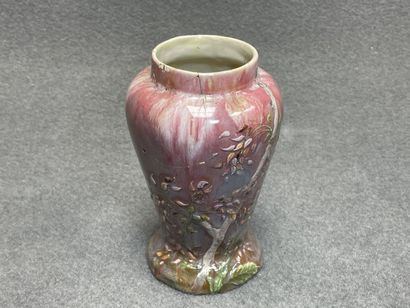 Emile GALLE (1846-1904)
Petit vase en céramique...