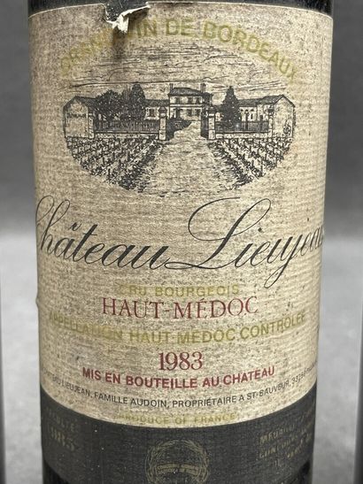 4 bouteilles: 
-Chateau la Valade, Cotes...