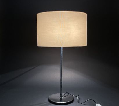 Lampe de salon des années 70
Abat-jour réglable...