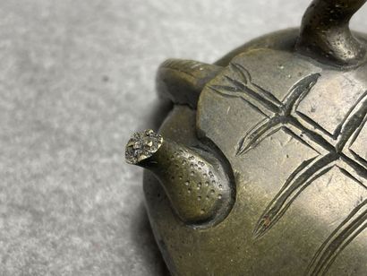 JAPON début XX°: brûle parfum à décor d'émaux...