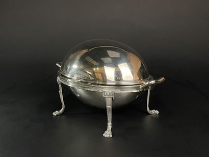 Chauffe plat en métal argenté à couvercle...