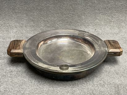Assiette à bouillie en métal, coquetier et...
