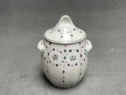 GALATRY Limoges
Pot couvert en porcelaine...