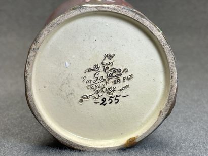 Emile GALLE (1846-1904)
Petit vase en céramique...