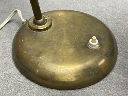 Lampe de bureau en métal à patine dorée,...