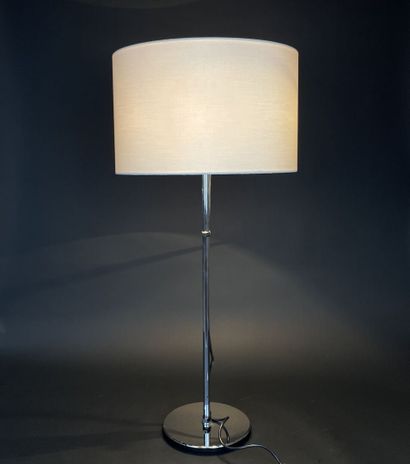 Lampe de salon des années 70
Abat-jour réglable...