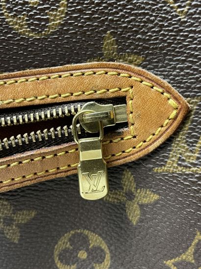 Louis VUITTON
Sac 