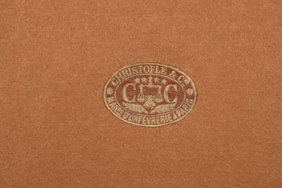 Grande malle de voyage pour orfèvrerie CHRISTOFLE.
Un...