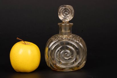 GUERLAIN - « Aï Loé » - (1906) 
Premier flacon...