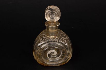 GUERLAIN - « Aï Loé » - (1906) 
Premier flacon...